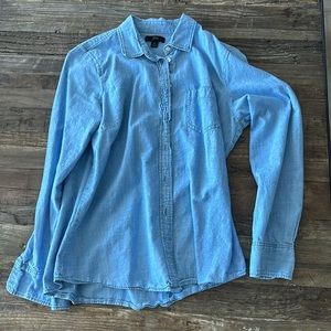 Classic J.Crew chambray shirt M